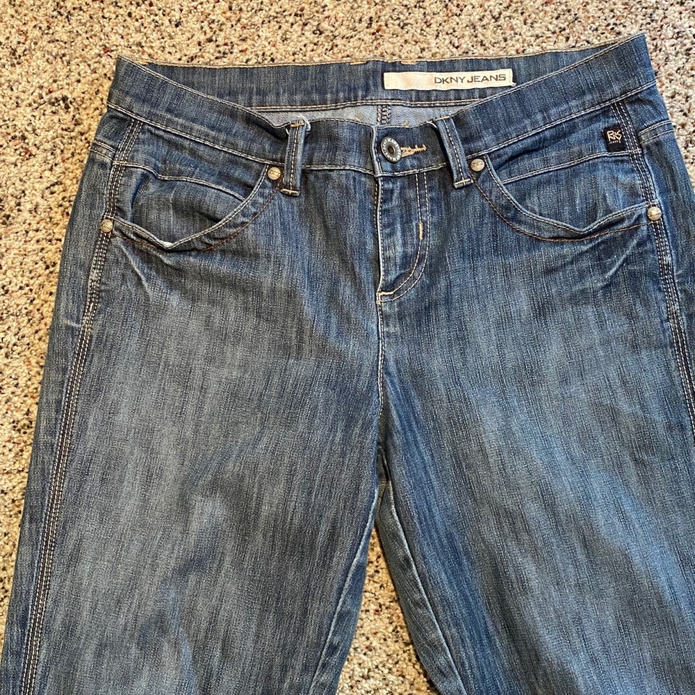 DKNY Capris - Picture 2 of 6